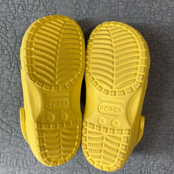 Crocs loaded w Jibbetz - Picture 12 of 14